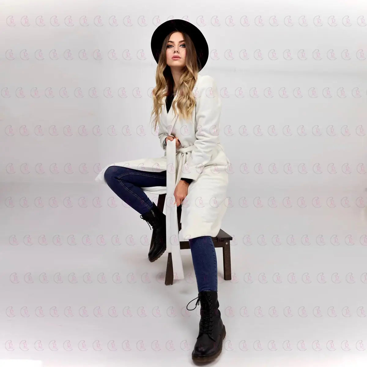 Simple White Coat with belt - EMY & ROSE Boutique