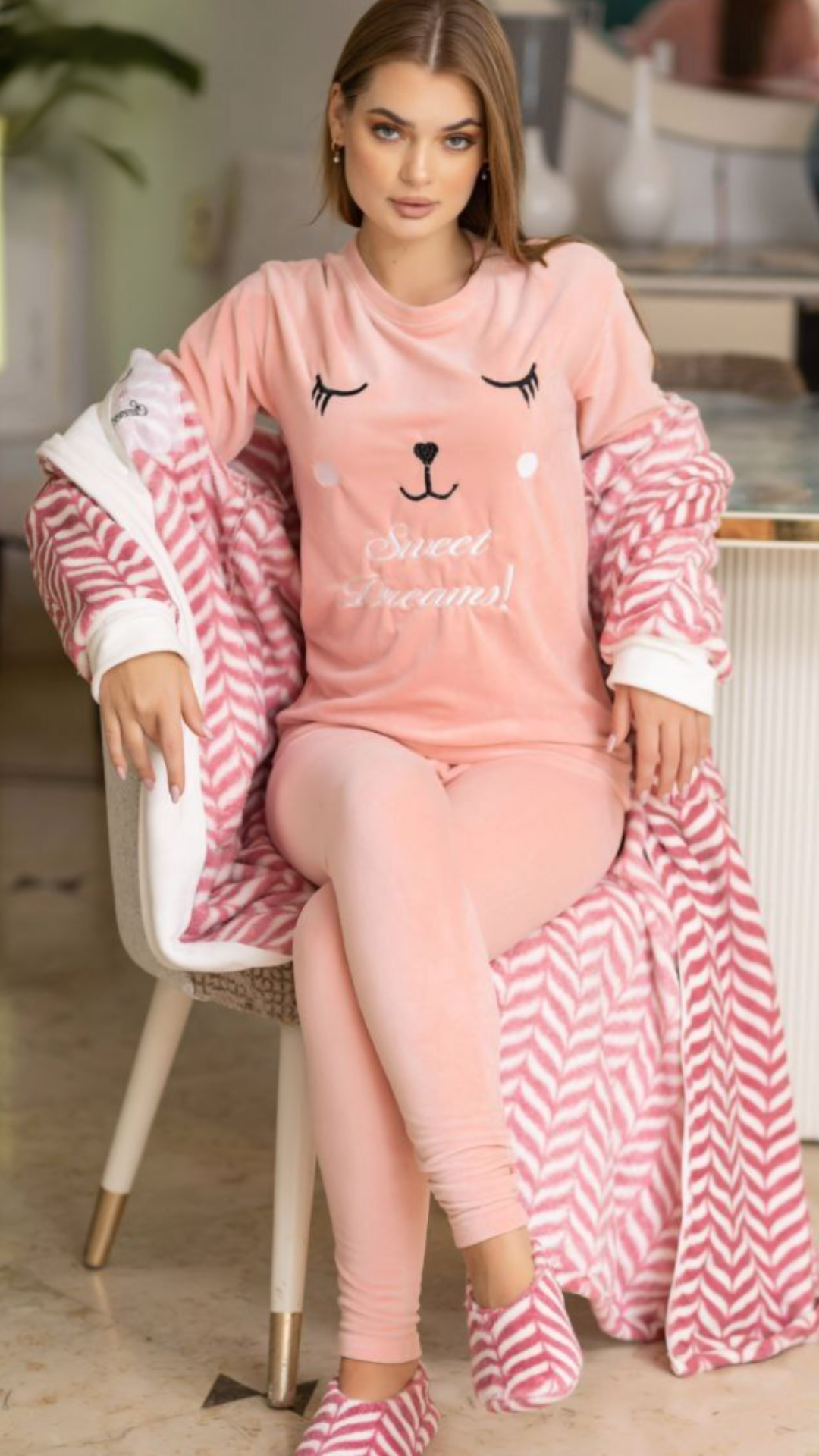 طقم ملابس منزلية مخملي - 6 قطع - 2 لون