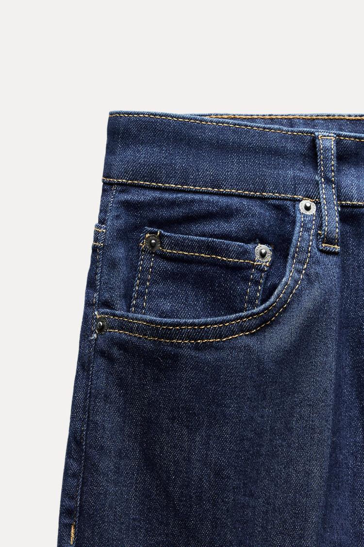 Blue HIGH-WAIST JEANS